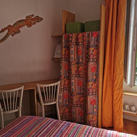 Logis Des Douves Bed & Breakfast Tiffauges Eksteriør bilde